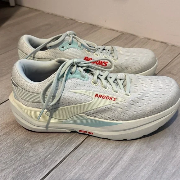 Brooks Women's Ghost Max 3 Running Shoes Size 10 - Picture 3 of 6